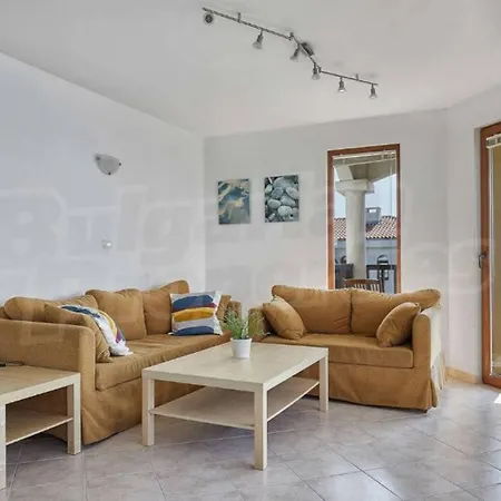 Sun Coast - Stunning Sea Views Apartment *